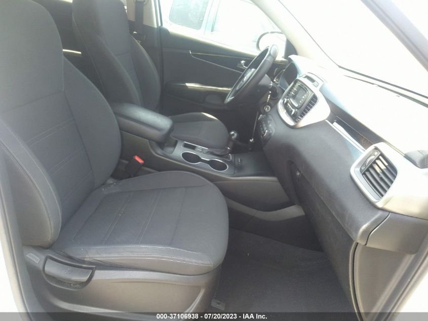 2016 KIA SORENTO LX/L - 5XYPG4A37GG116133