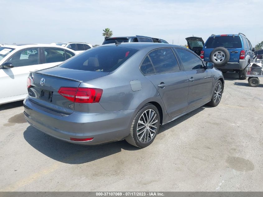 2015 VOLKSWAGEN JETTA SEDAN 1.8T SPORT - 3VWD17AJ0FM212771