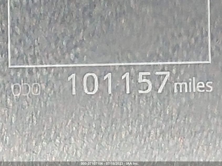 2017 TOYOTA RAV4 XLE - JTMWFREV2HD100932