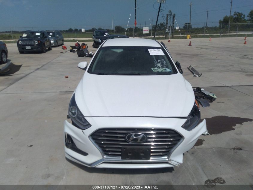 2018 HYUNDAI SONATA SE - 5NPE24AFXJH704429