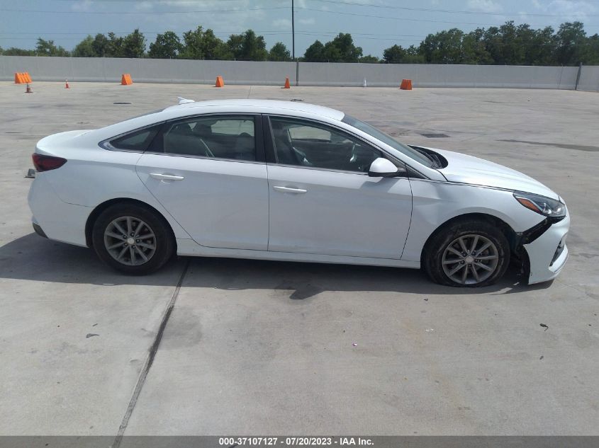 2018 HYUNDAI SONATA SE - 5NPE24AFXJH704429