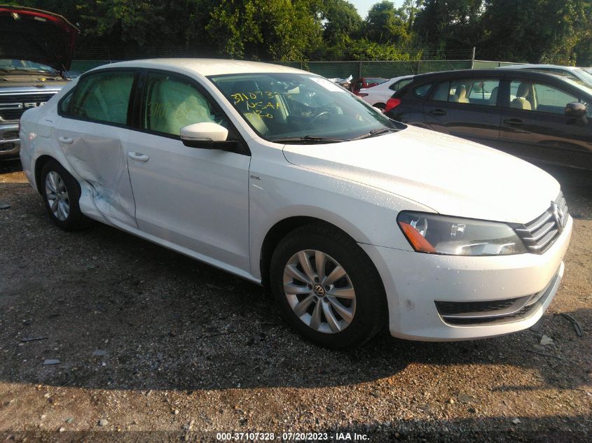 2015 VOLKSWAGEN PASSAT 1.8T WOLFSBURG ED - 1VWAT7A33FC043832