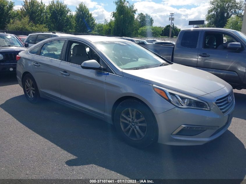 2015 HYUNDAI SONATA 2.4L SE - 5NPE24AF7FH206888