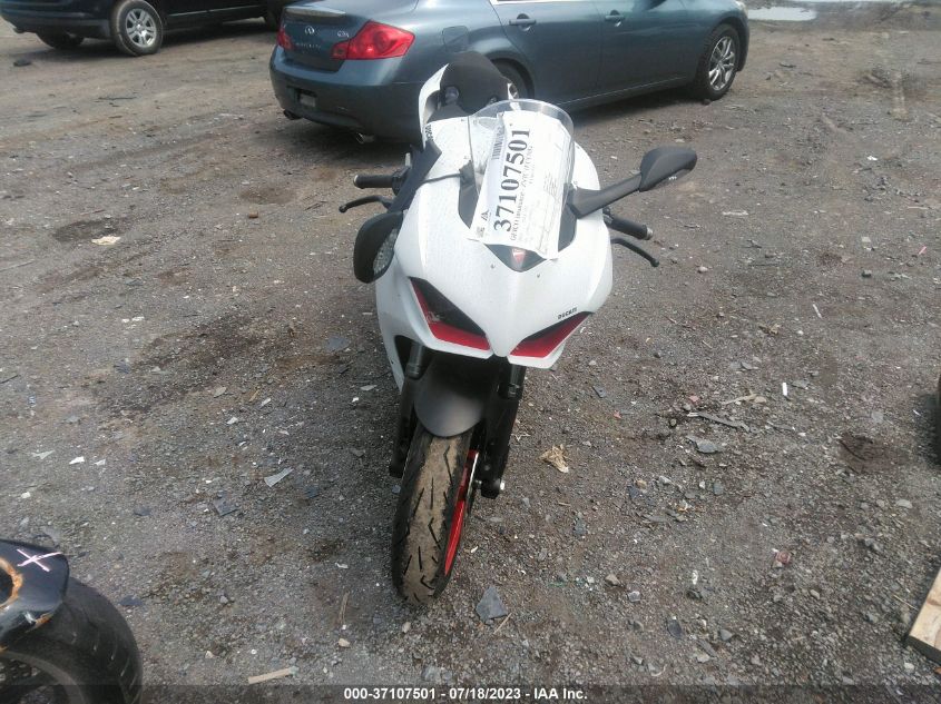 2021 DUCATI PANIGALE V2 - ZDMHAATWXMB003492