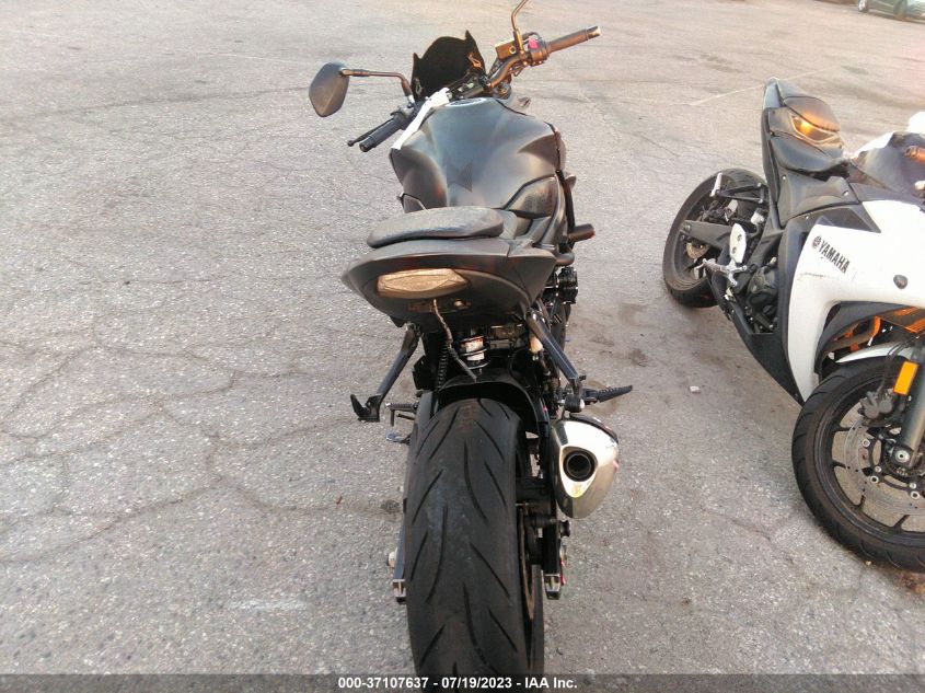2020 SUZUKI GSX-S750 M/Z - JS1C533D7L7100021