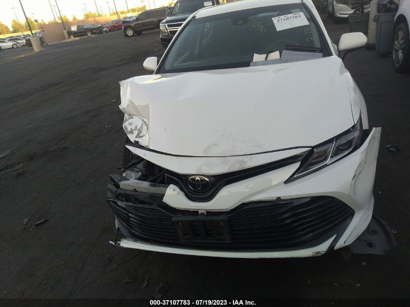 2018 TOYOTA CAMRY LE/SE/XLE/L - JTNB11HK0J3068215