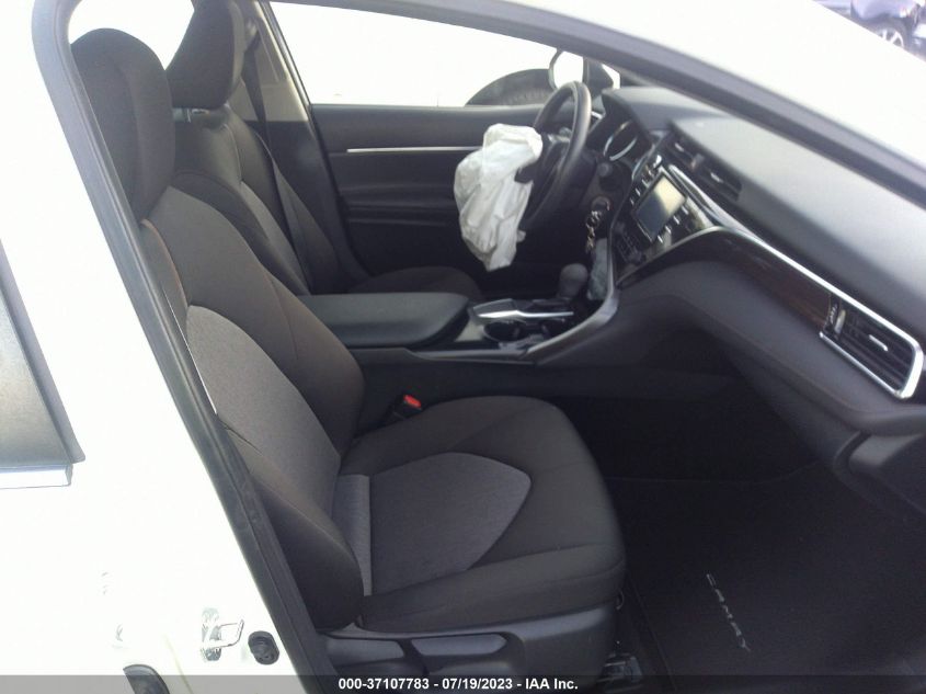 2018 TOYOTA CAMRY LE/SE/XLE/L - JTNB11HK0J3068215