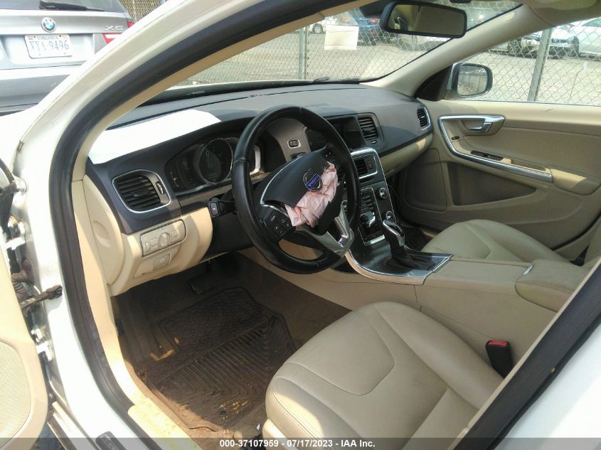 2015 VOLVO S60 T5 DRIVE-E PREMIER - YV126MFBXF2300854