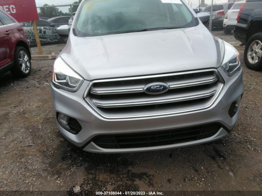 2017 FORD ESCAPE SE - 1FMCU0G91HUF05048