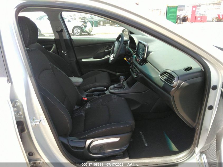 2018 HYUNDAI ELANTRA GT - KMHH35LE2JU023283