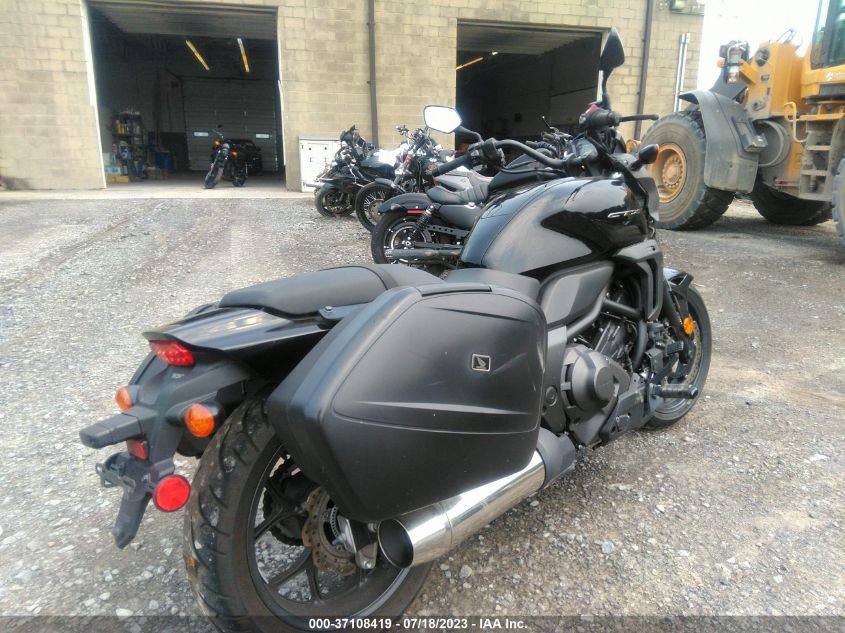 2018 HONDA CTX700 ND JH2RC6848JK300147