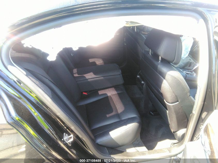 2013 BMW 7 SERIES 740I - WBAYA6C52DC994937