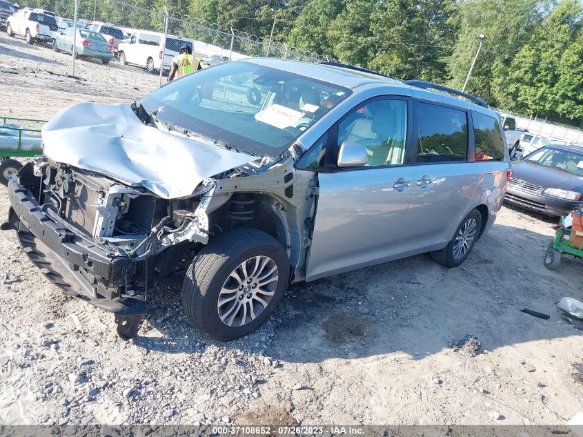 5TDYZ3DC1KS990509 2019 TOYOTA SIENNA, photo no. 2