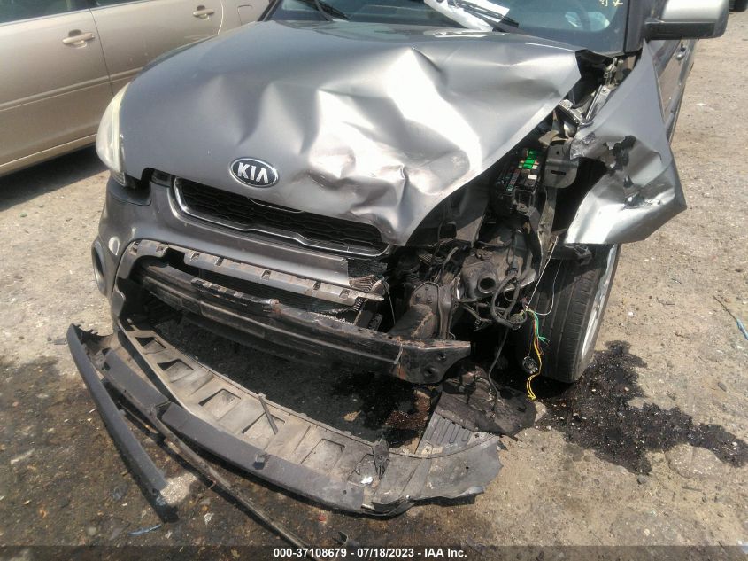 2013 KIA SOUL BASE - KNDJT2A51D7613033