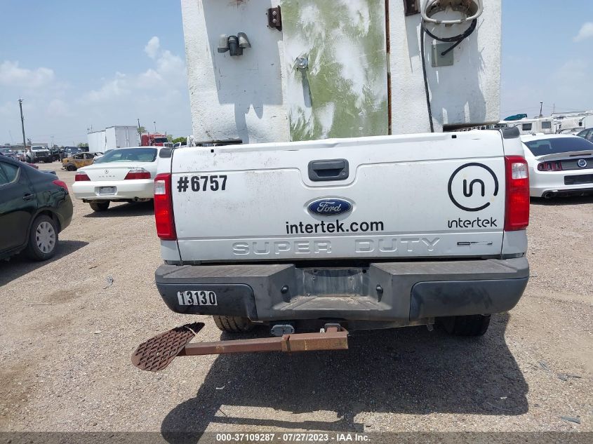 2013 FORD SUPER DUTY F-250 SRW XL/XLT/LARIAT - 1FT7X2B64DEA51128