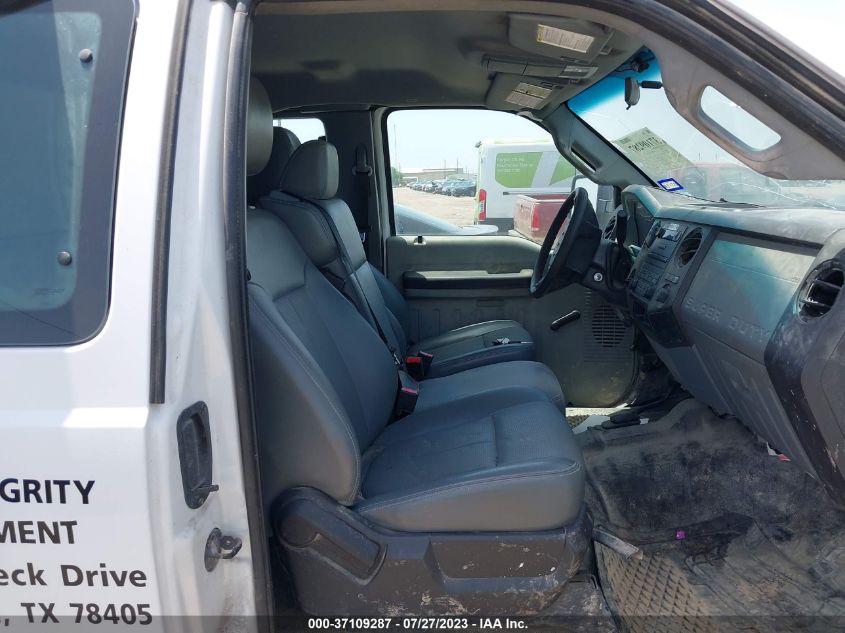 2013 FORD SUPER DUTY F-250 SRW XL/XLT/LARIAT - 1FT7X2B64DEA51128