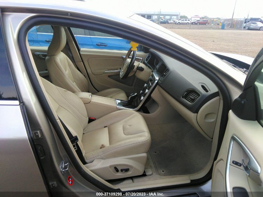 2015 VOLVO S60 T5 DRIVE-E PREMIER - YV140MFK6F2334929