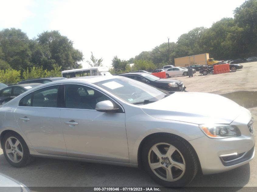 2015 VOLVO S60 T5 DRIVE-E PLATINUM - YV140MFD3F1310949