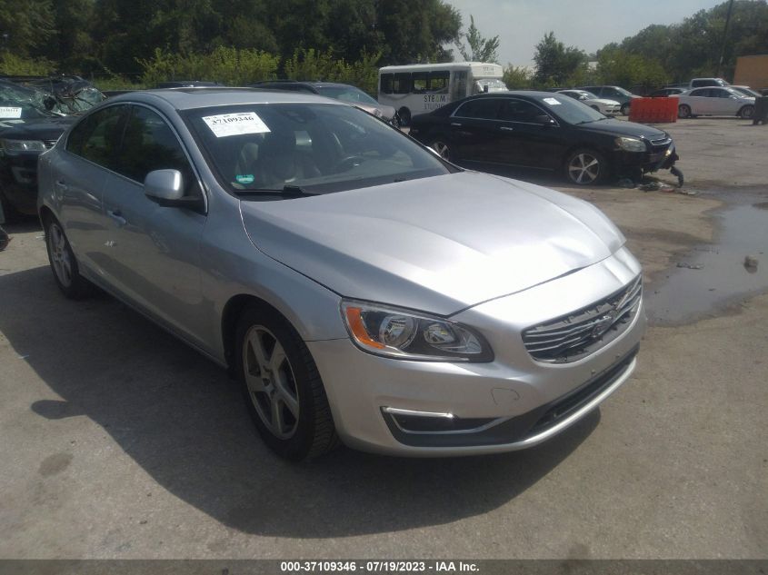 2015 VOLVO S60 T5 DRIVE-E PLATINUM - YV140MFD3F1310949