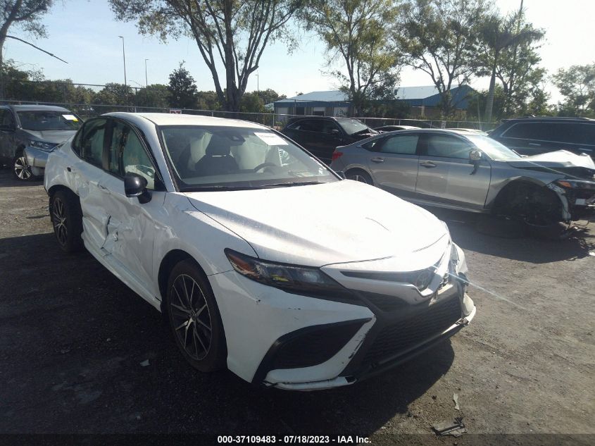 2022 TOYOTA CAMRY SE/SE NIGHT SHADE - 4T1G11AK0NU657085
