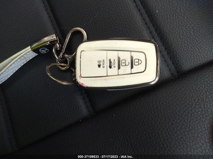 2017 TOYOTA PRIUS TWO/TWO ECO/THREE - JTDKBRFUXH3043966