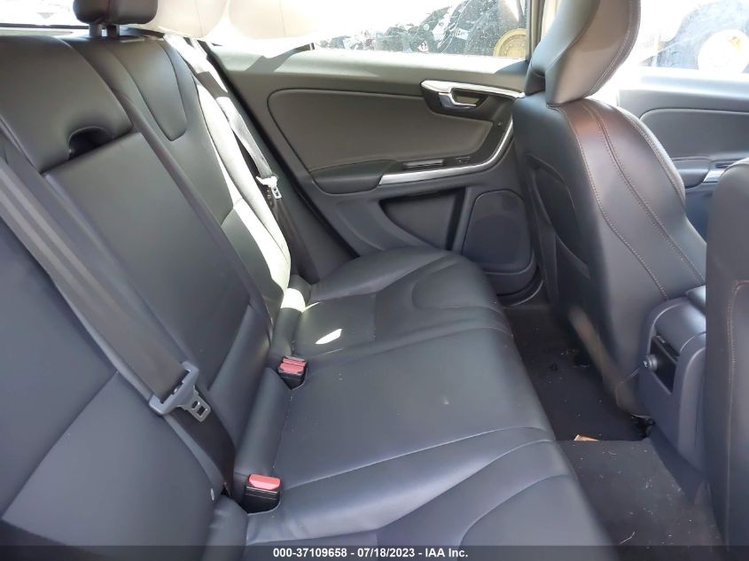 2017 VOLVO V60 CROSS COUNTRY YV440MWK2H1038284