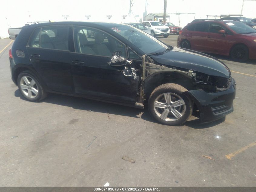 2017 VOLKSWAGEN GOLF S - 3VW217AU9HM015070