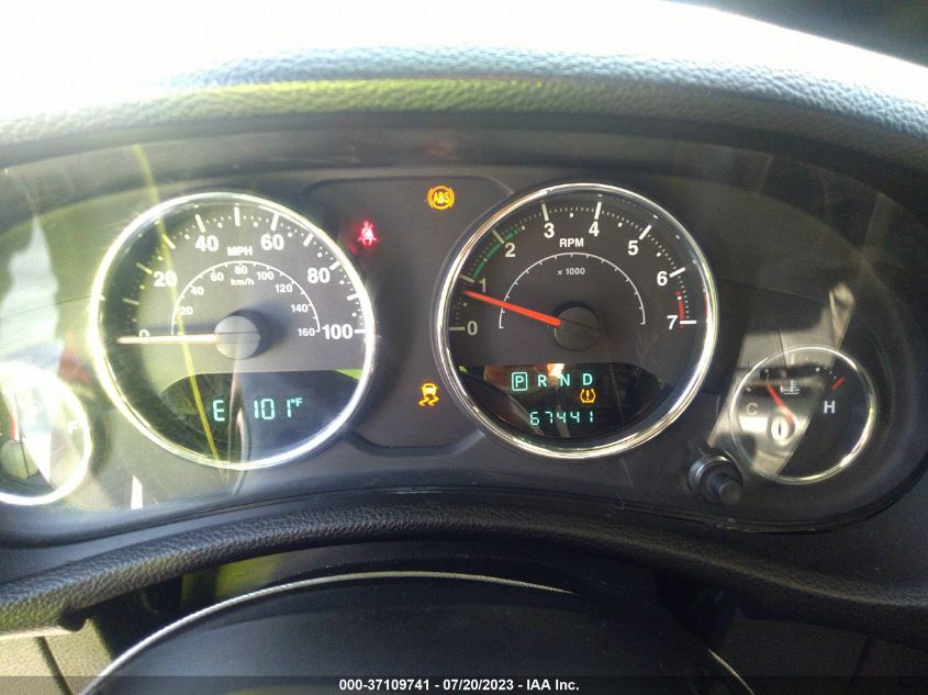 2014 JEEP WRANGLER UNLIMITED SPORT - 1C4HJWDG9EL235366