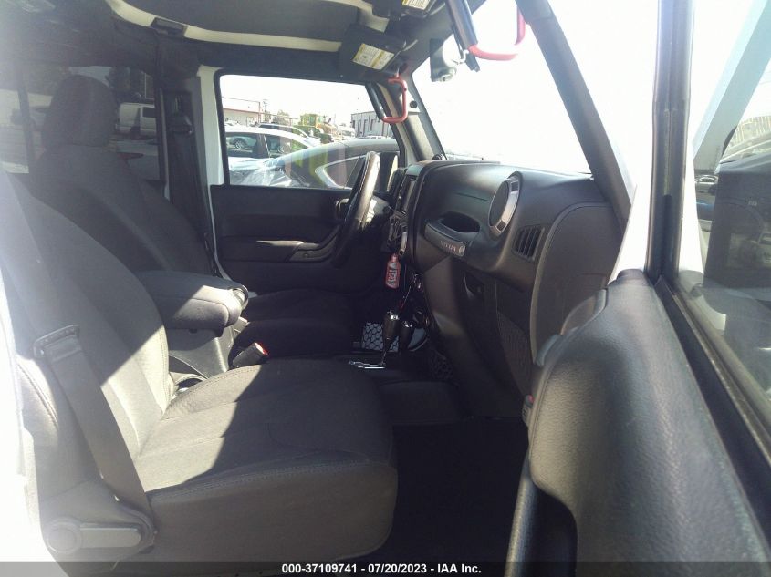 2014 JEEP WRANGLER UNLIMITED SPORT - 1C4HJWDG9EL235366
