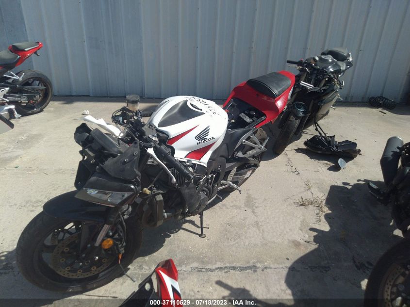 2009 HONDA CBR600 RR - JH2PC40009K201791