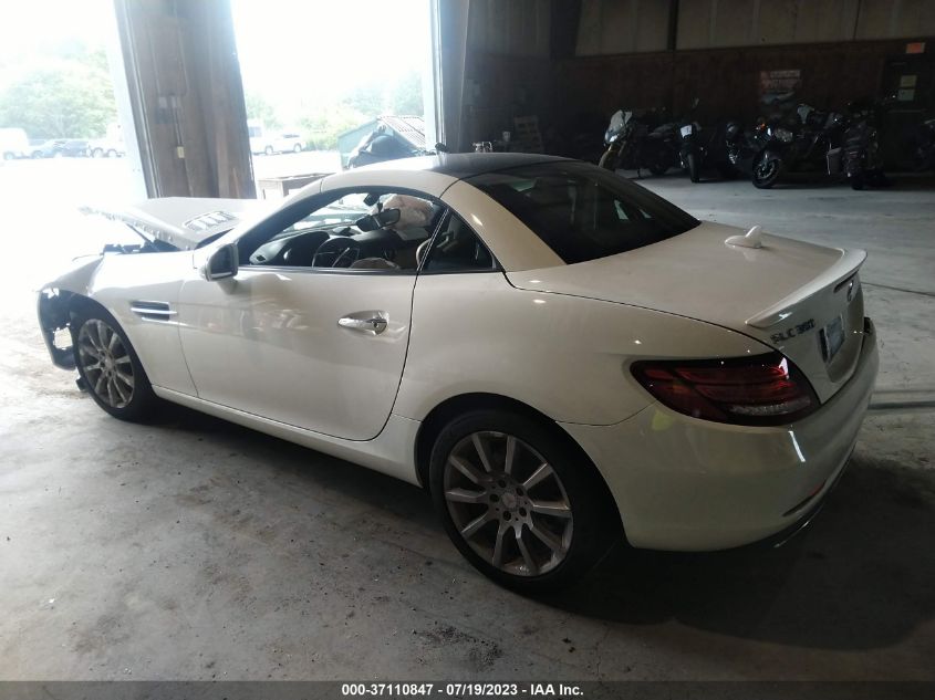 2017 MERCEDES-BENZ SLC SLC 300 - WDDPK3JA2HF135013
