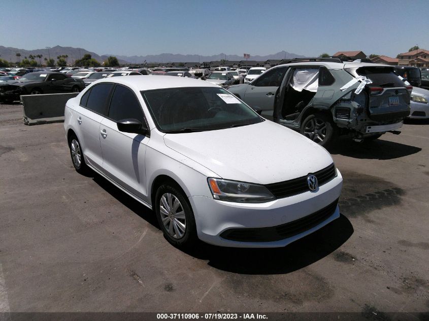 2014 VOLKSWAGEN JETTA SEDAN S - 3VW2K7AJNEM309695