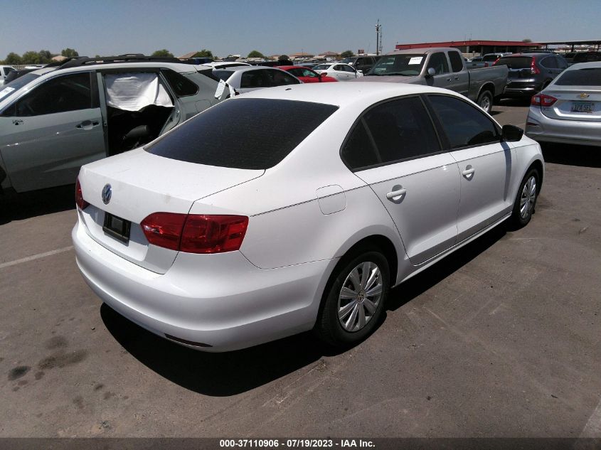 2014 VOLKSWAGEN JETTA SEDAN S - 3VW2K7AJNEM309695