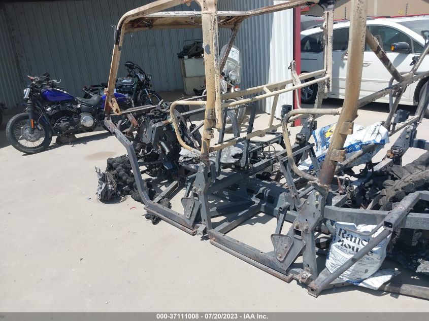 2022 CAN-AM DEFENDER MAX LONE STAR HD10 3JBURAX42NK000994