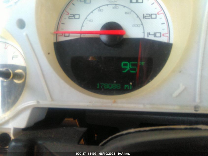 2014 DODGE CHALLENGER SXT - 2C3CDYAG1EH295015