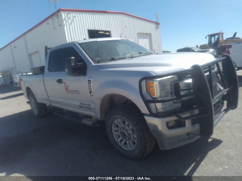 2017 FORD SUPER DUTY F-250 SRW XLT/LARIAT/XL - 1FT7X2BT8HEC53918