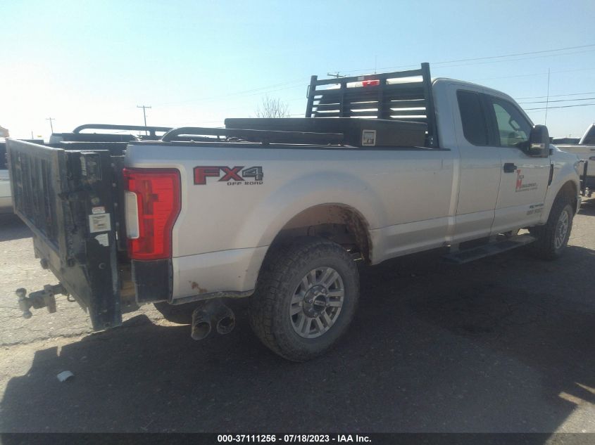 2017 FORD SUPER DUTY F-250 SRW XLT/LARIAT/XL - 1FT7X2BT8HEC53918