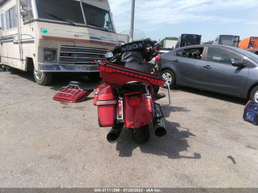 2019 HARLEY-DAVIDSON FLHTK 1HD1KEF12KB676421