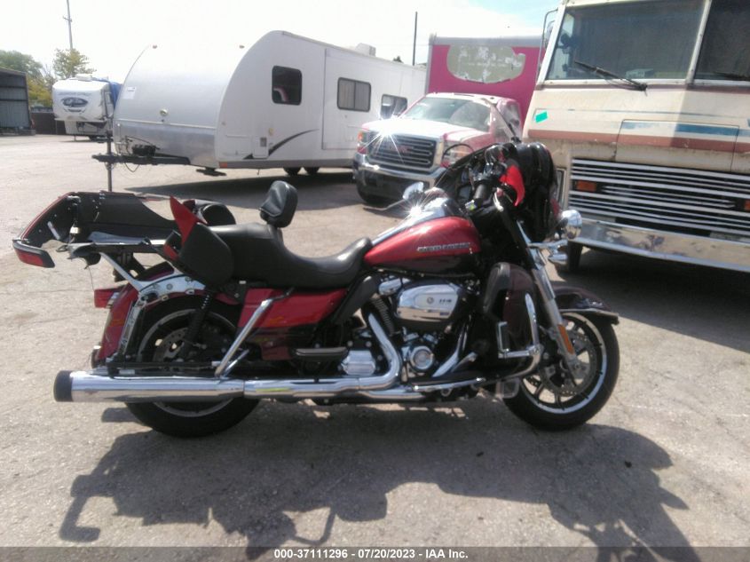 2019 HARLEY-DAVIDSON FLHTK 1HD1KEF12KB676421