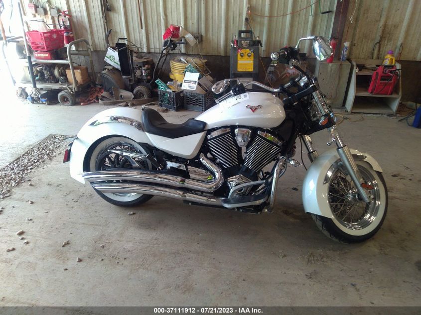 2013 VICTORY MOTORCYCLES BOARDWALK 5VPRB36N1D3015716