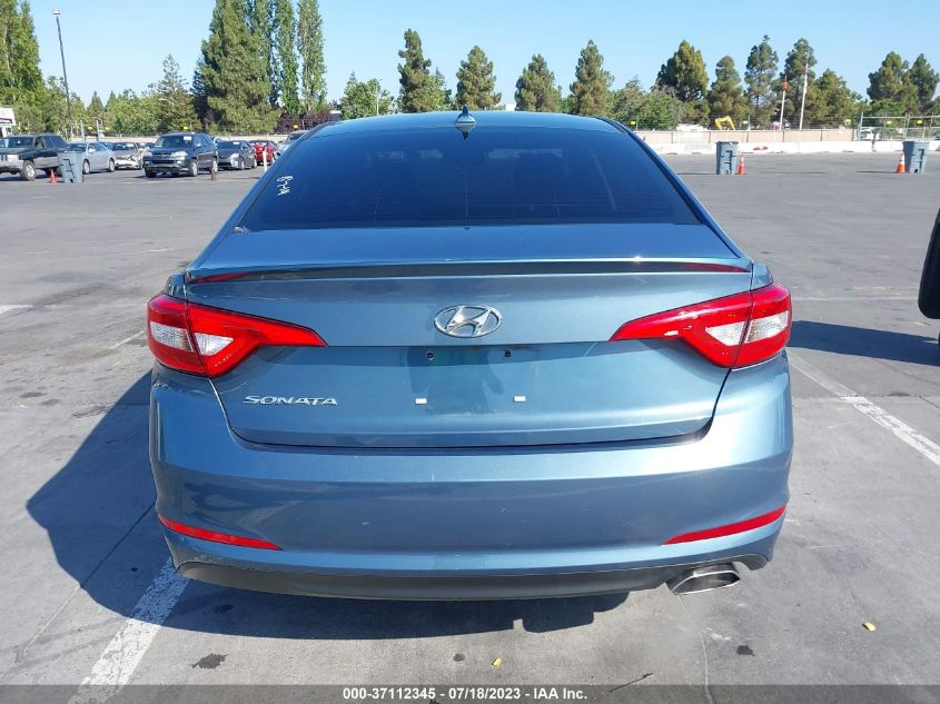 2015 HYUNDAI SONATA 2.4L SE - 5NPE24AF3FH119585