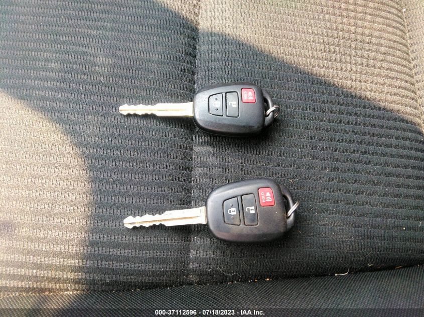 2018 TOYOTA RAV4 LE - 2T3BFREV0JW737678