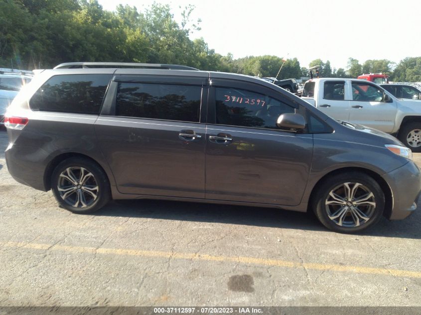 5TDYK3DC9CS248719 2012 TOYOTA SIENNA, photo no. 12