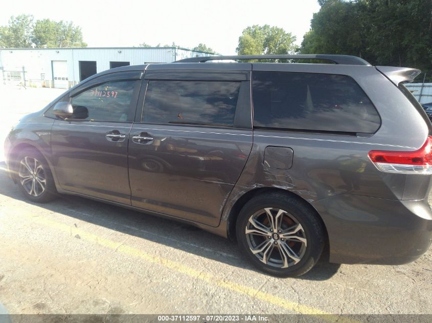 5TDYK3DC9CS248719 2012 TOYOTA SIENNA, photo no. 13