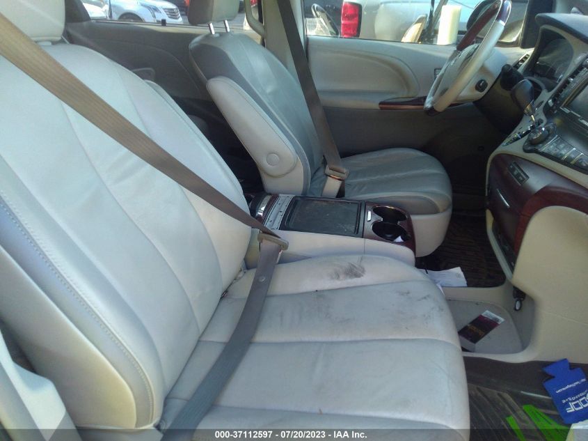 5TDYK3DC9CS248719 2012 TOYOTA SIENNA, photo no. 5