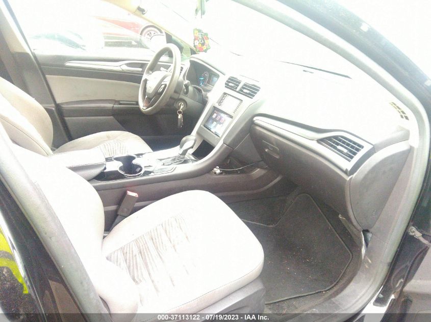 2016 FORD FUSION S - 3FA6P0G75GR194856