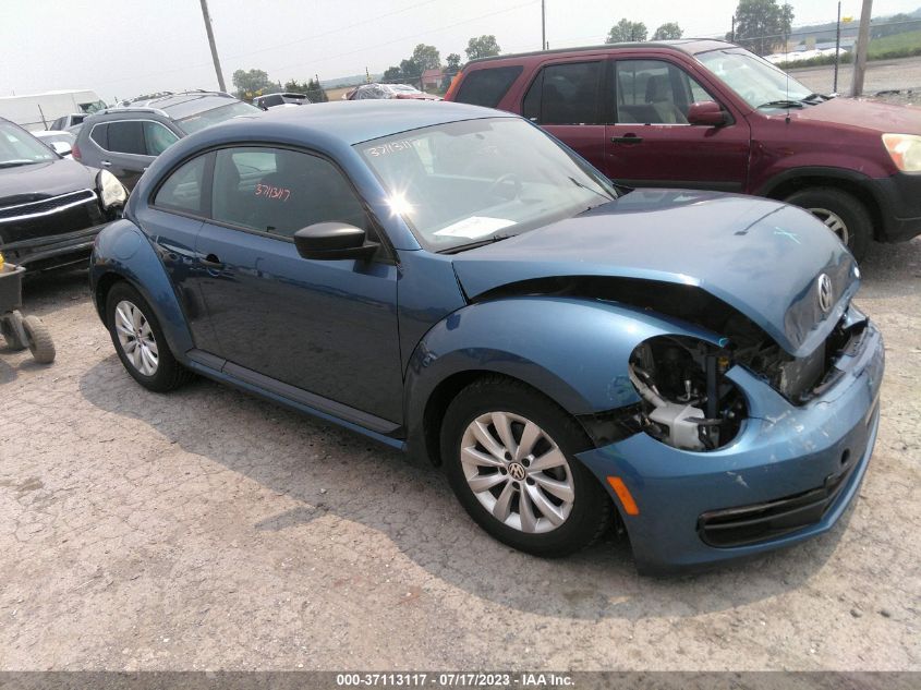 2016 VOLKSWAGEN BEETLE COUPE 1.8T FLEET EDITION - 3VWF17AT0GM625611