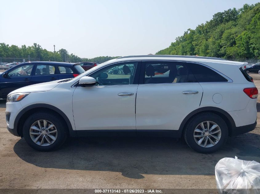 2016 KIA SORENTO LX - 5XYPG4A32GG048405