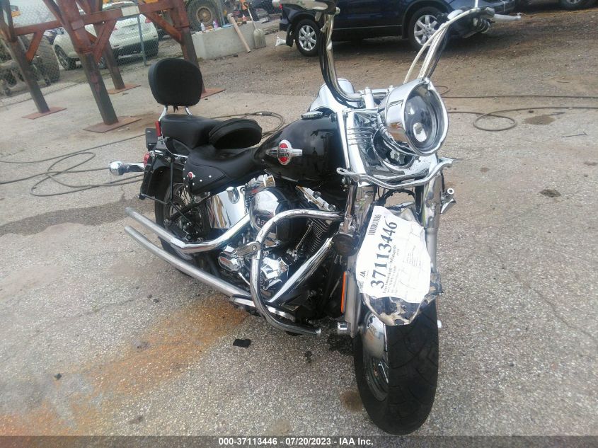 2017 HARLEY-DAVIDSON FLSTC HERITAGE SOFTAIL CLASSIC - 1HD1BWV11HB025264