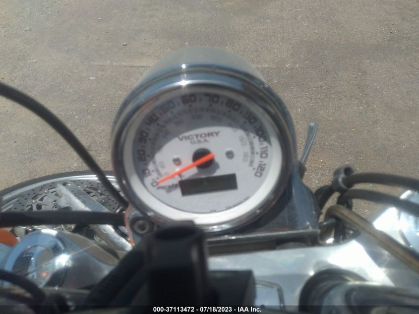 2004 VICTORY MOTORCYCLES VEGAS 5VPGB16D643001166